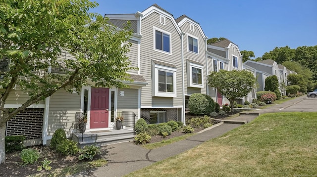 71 Aiken St Apt F5, Norwalk, CT 06851 - photo 2