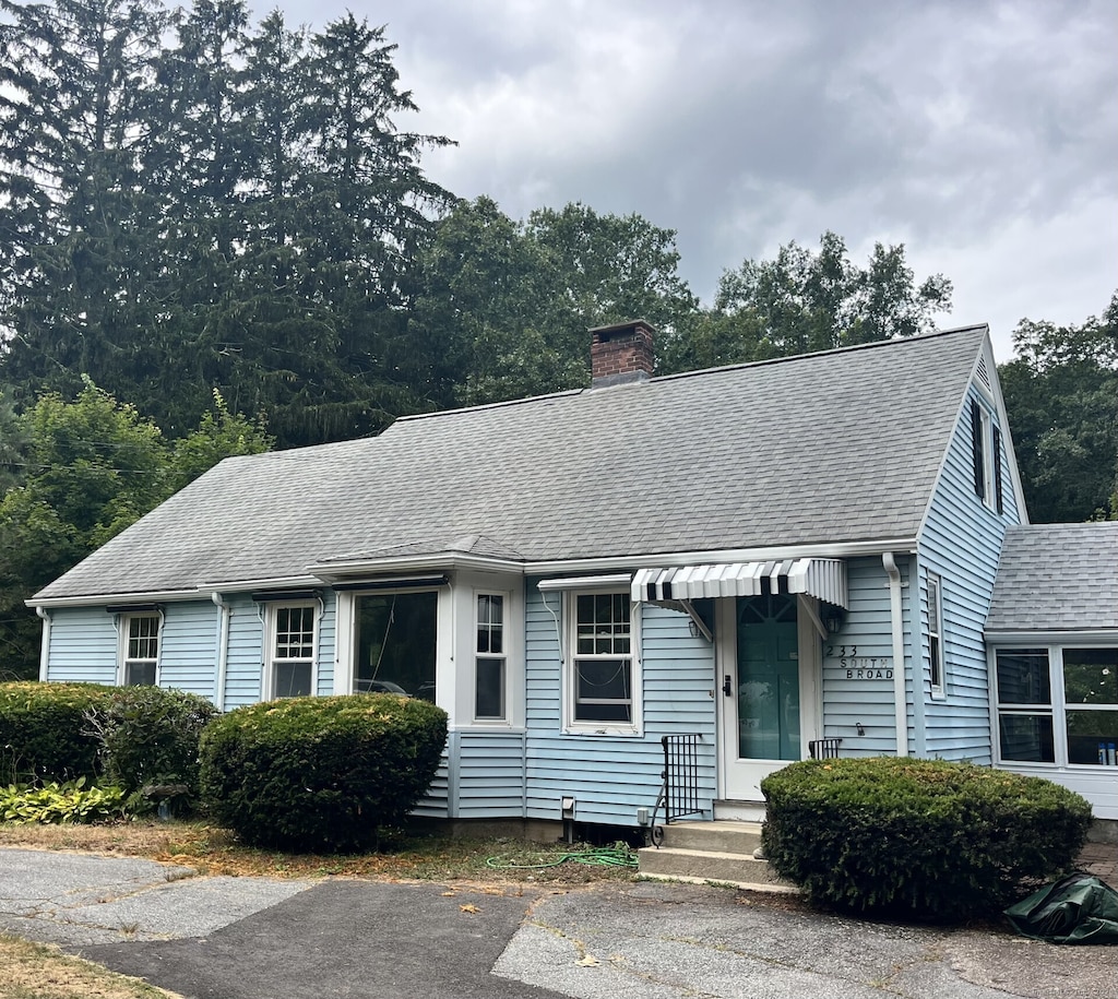 233 S Broad St, Stonington, CT 06379 - photo 1