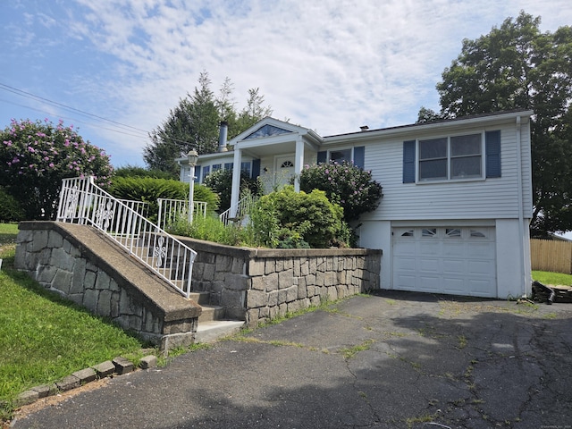 135 Norris St, Waterbury, CT 06705 - photo 1