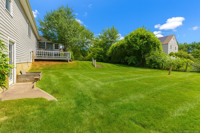 391 Hang Dog Ln, Wethersfield, CT 06109 - photo 3