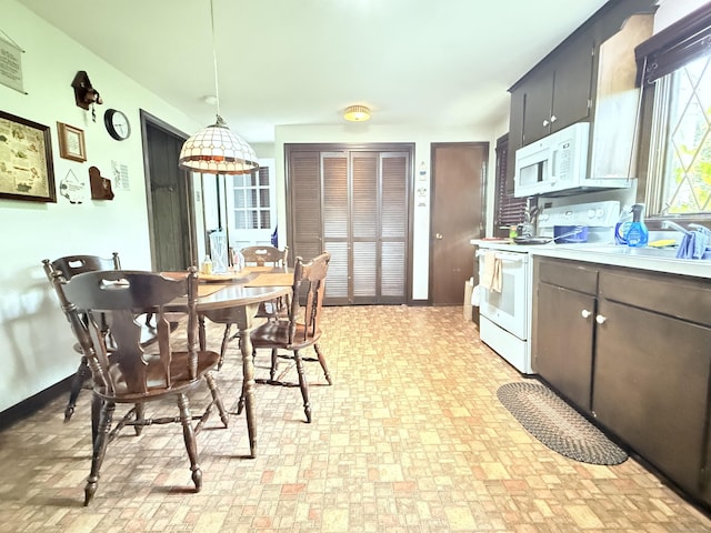 391 Hang Dog Ln, Wethersfield, CT 06109 - photo 5