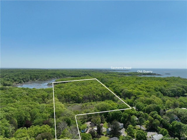 12 Bowhay Hill Rd, Branford, CT 06405