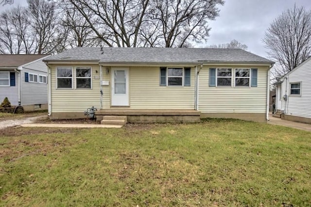 view of front of house with a front yard