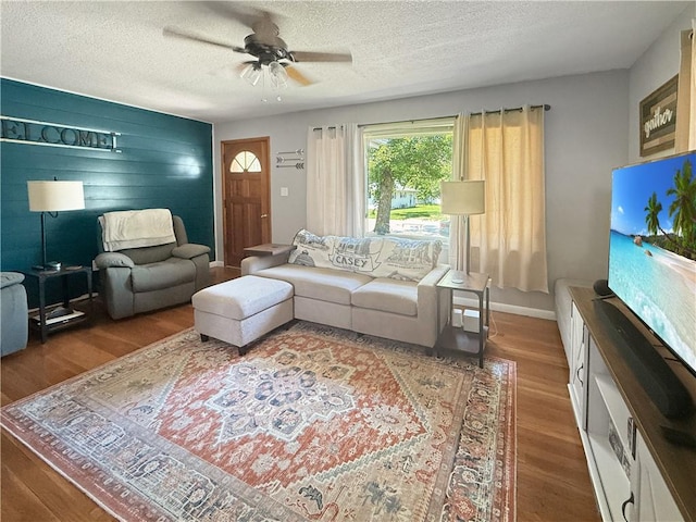 204 SE 4th St, Casey, IL 62420 - photo 5