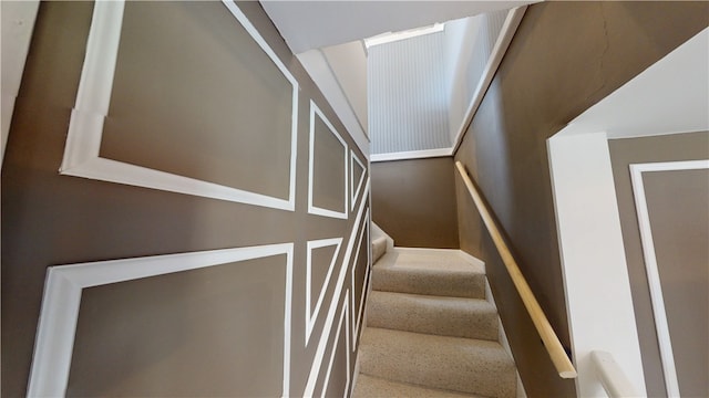 112 N 3rd St, Hoopeston, IL 60942 - view of stairs