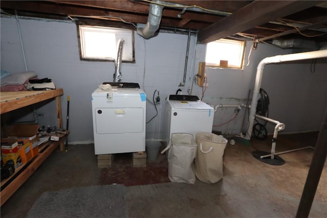 laundry room featuring independent washer and dryer