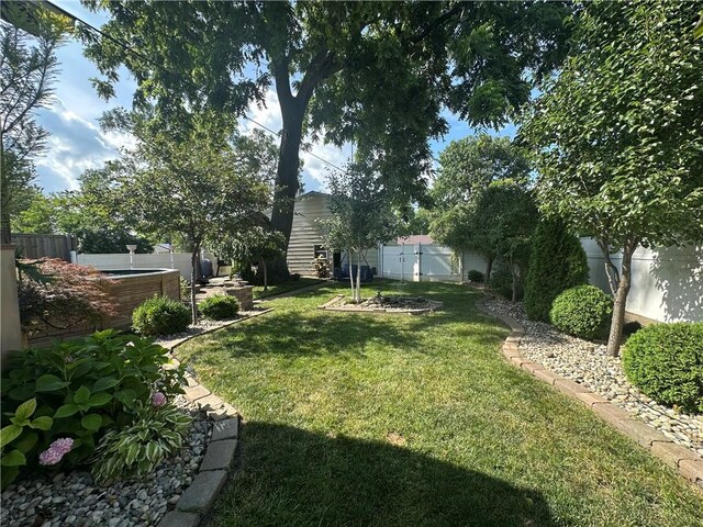 808 Moultrie Ave, Mattoon, IL 61938 - view of fenced backyard