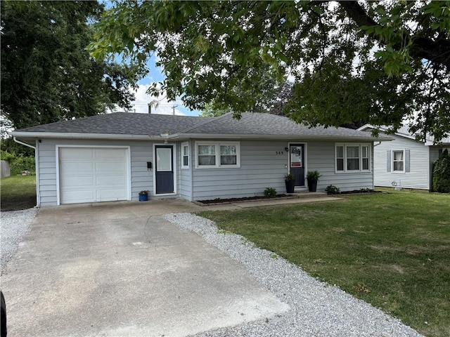 509 E Gordon Ave, Effingham, IL 62401 - single story home with a front lawn, an attached garage, and concrete driveway