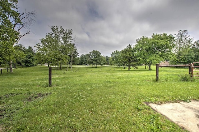 5959 Heritage Ln, Oakley, IL 62501 - view of yard