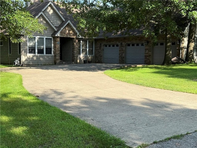 9425 Hawkeye Dr, Paris, IL 61944 - photo 1