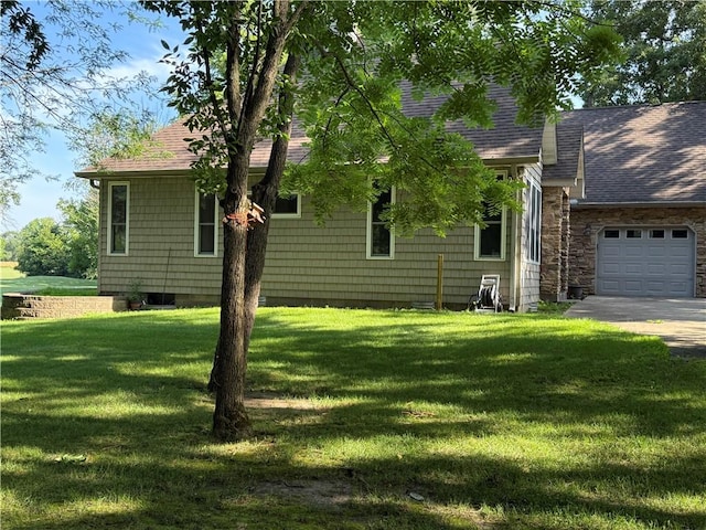 9425 Hawkeye Dr, Paris, IL 61944 - photo 2