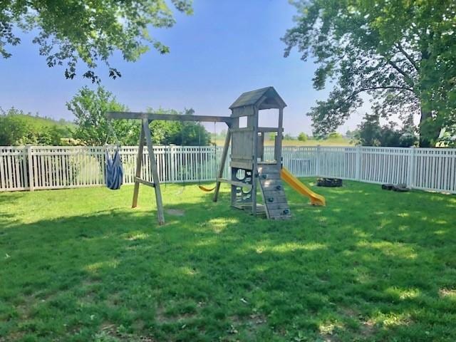 1213 Collins Dr, Effingham, IL 62401 - view of playground featuring a fenced backyard