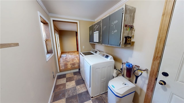 202 Lakeview Dr, Catlin, IL 61817 - washroom featuring washing machine and clothes dryer and ornamental molding