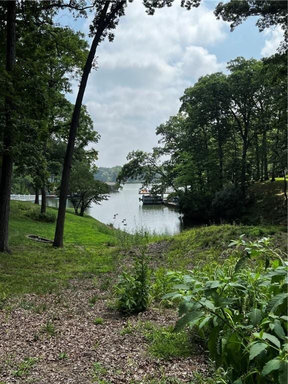 9079 E S Circle Dr, Effingham, IL 62401