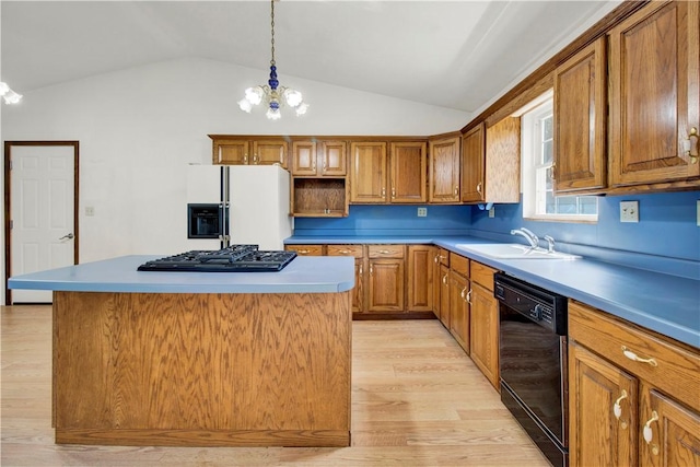 715 Broadway St, Louisville, IL 62858 - photo 8