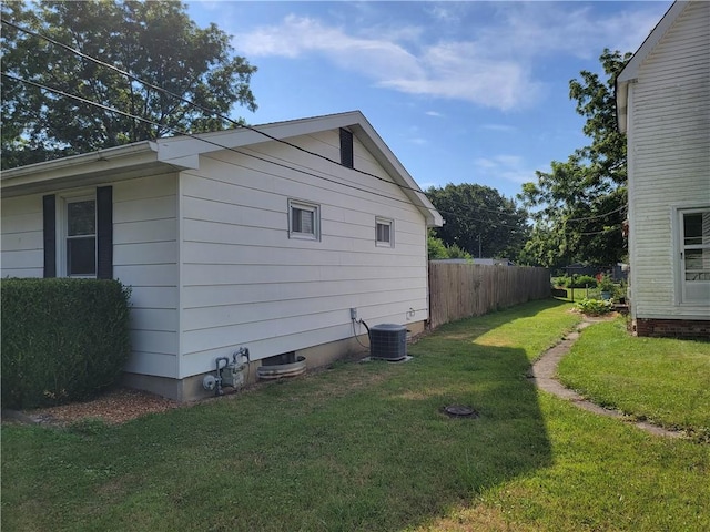 517 W Union St, Nokomis, IL 62075 - view of side of property with a central AC unit