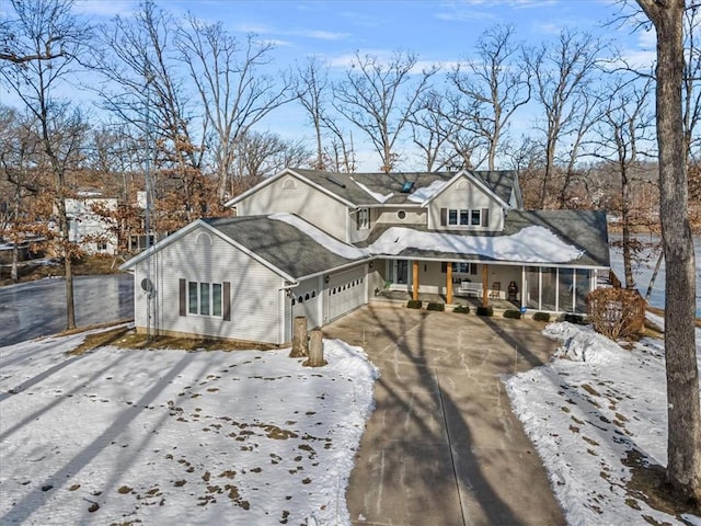 view of front of house featuring a garage