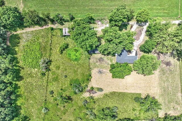 9365 Cabin Rd, Oakley, IL 62501 - photo 4