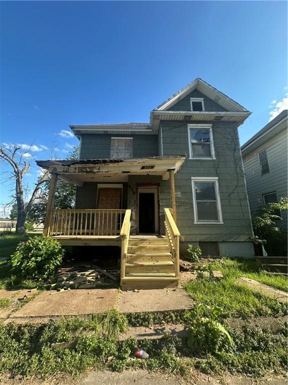 415 W Green St, Decatur, IL 62522 - view of front of home