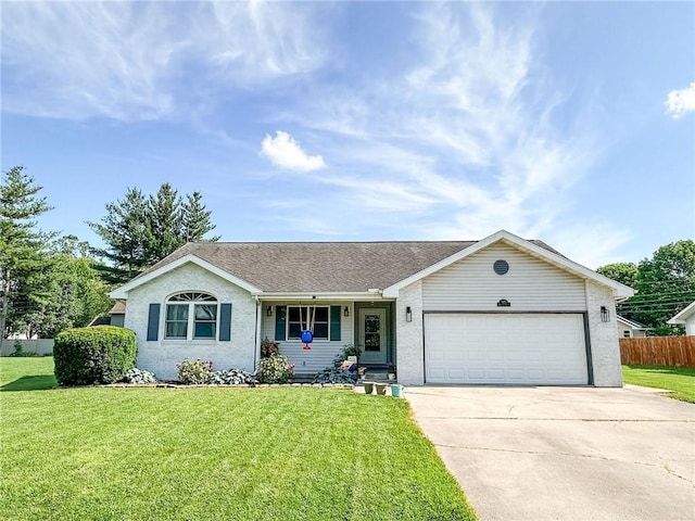 515 Horseshoe Ln, Casey, IL 62420 - photo 1