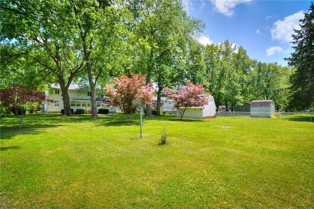 325 S Durfee St, Warrensburg, IL 62573 - view of yard