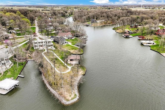 9219 E Best Ct, Effingham, IL 62401 - aerial overview of property's location featuring a nearby body of water