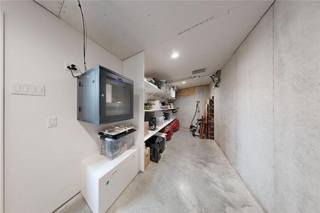 9219 E Best Ct, Effingham, IL 62401 - view of basement