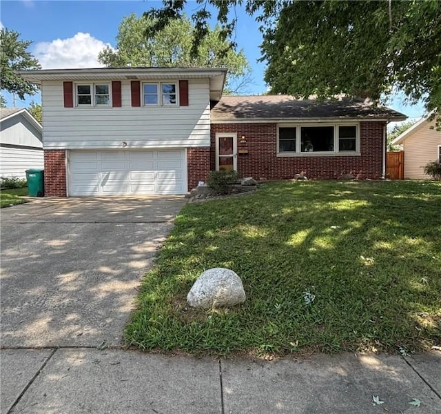 416 Southampton Dr, Decatur, IL 62526 - photo 1