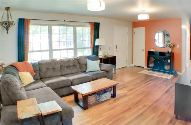 9 Brosam Dr, Charleston, IL 61920 - photo 2