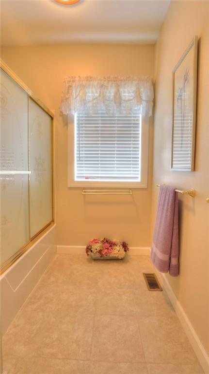 245 E Hamilton St, Warrensburg, IL 62573 - photo 26