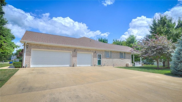245 E Hamilton St, Warrensburg, IL 62573 - photo 5