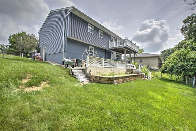 1065 S Wildwood Dr, Mt Zion, IL 62549 - rear view of property featuring a fenced backyard