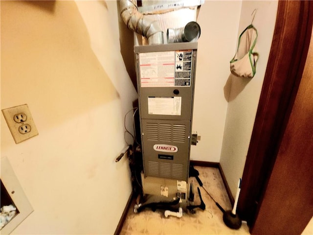803 S Lafayette St, Newton, IL 62448 - view of utilities