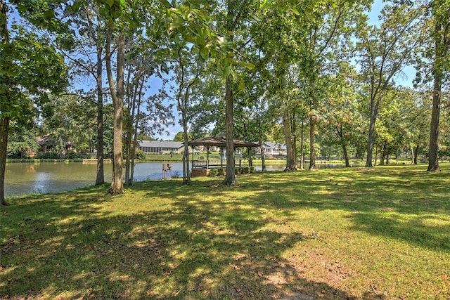 view of yard with a water view