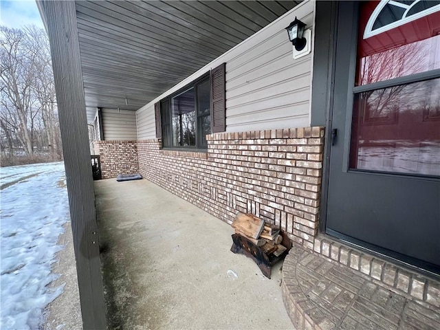 exterior space with a porch