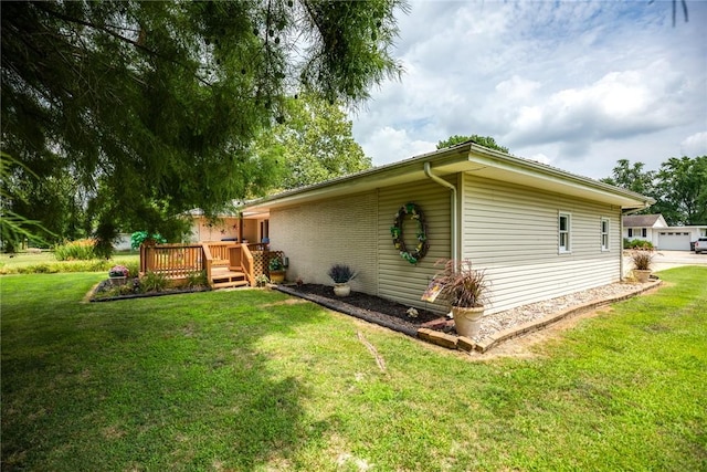 101 Willow Dr, Farina, IL 62838 - view of side of property with a deck and a yard