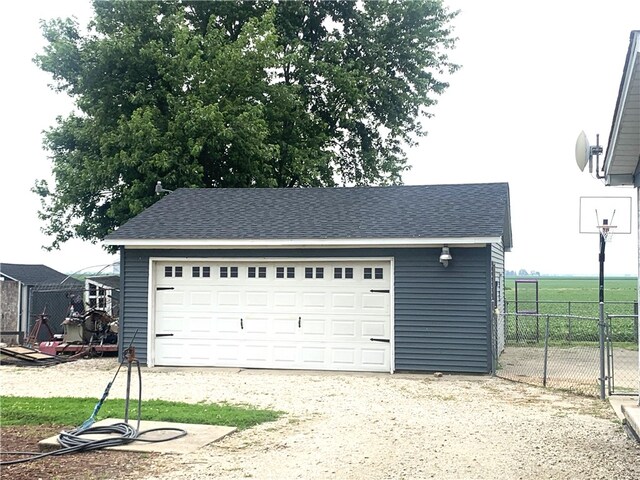 647 E 2100 N Rd, Assumption, IL 62510 - view of detached garage