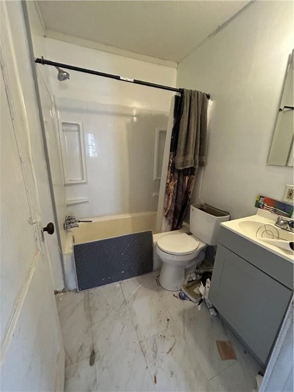 full bathroom with toilet, vanity, and shower / tub combo with curtain