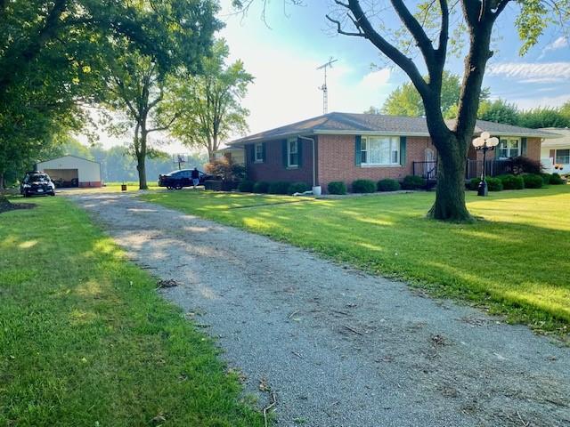 4985 Lake Rd, Mattoon, IL 61938 - photo 2