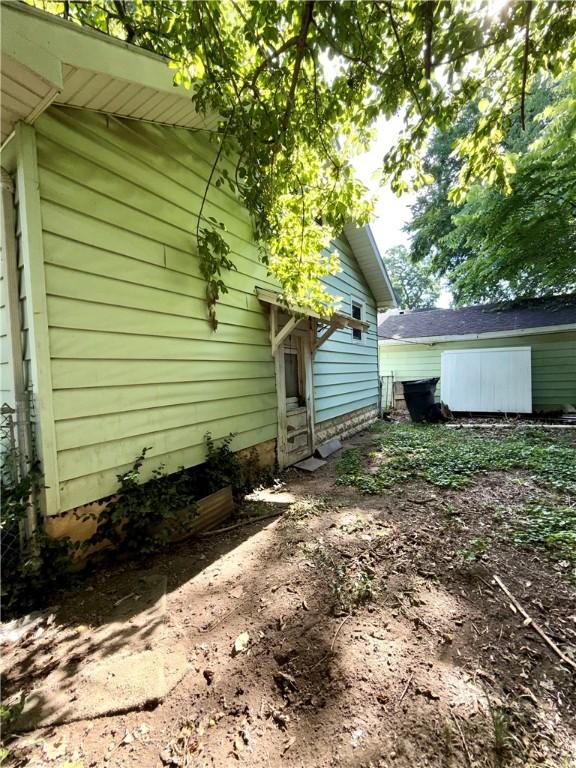 124 Polk Ave, Charleston, IL 61920 - rear view of house