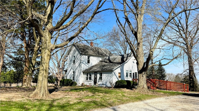 view of front of house with a front yard