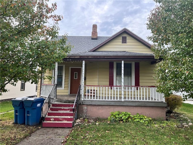 bungalow featuring a porch