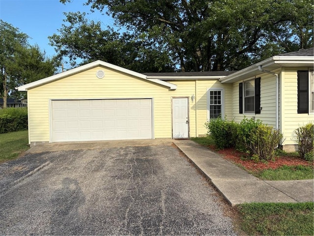 3829 Macarthur Rd, Decatur, IL 62526 - photo 2