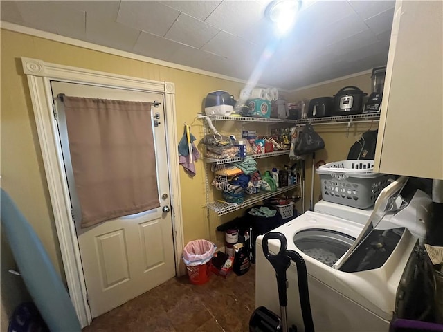 720 Prairie Ave, Mattoon, IL 61938 - washroom featuring washer and dryer and crown molding