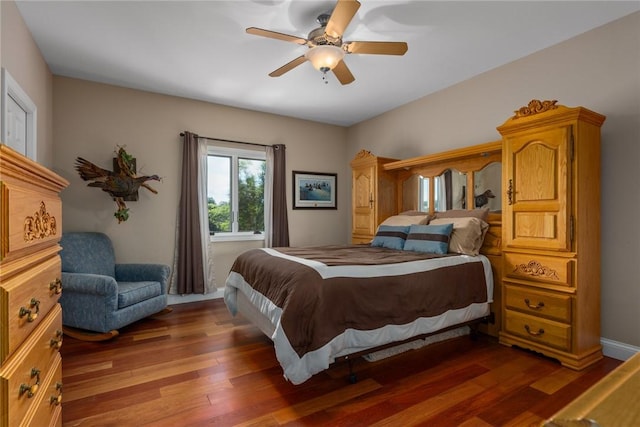 11107 E Cambridge Ln, Effingham, IL 62401 - bedroom with wood finished floors and a ceiling fan
