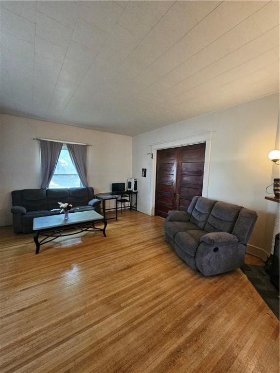 627 E Broadway St, Centralia, IL 62801 - photo 13