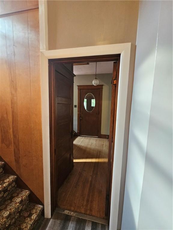 627 E Broadway St, Centralia, IL 62801 - photo 9