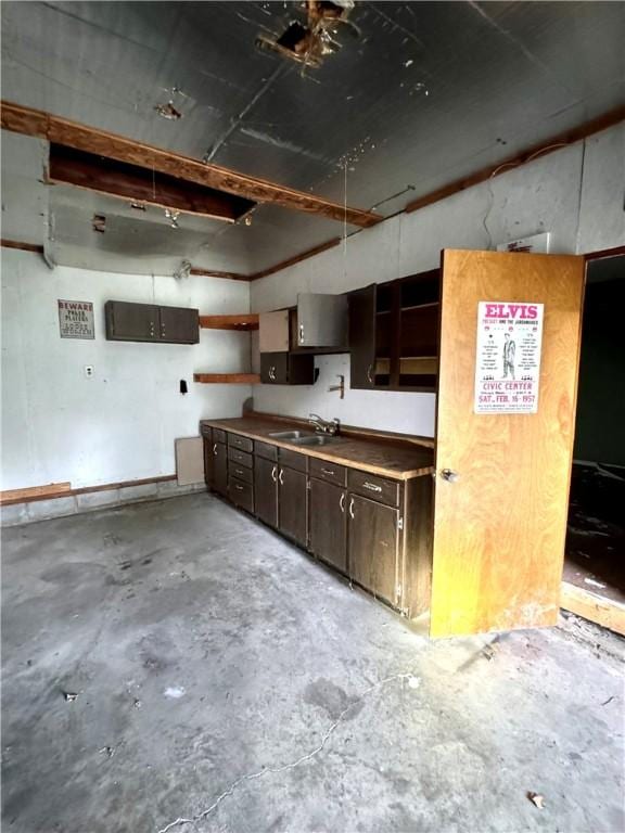 802 Locust Ave, Neoga, IL 62447 - photo 21