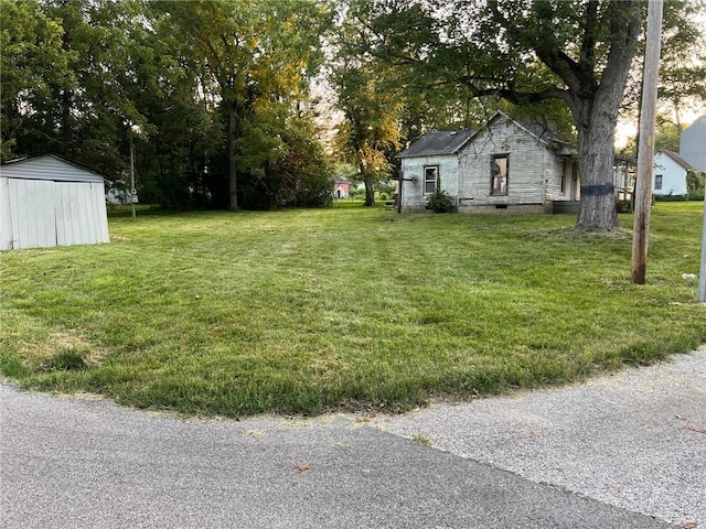 302 Dubois St, Lawrenceville, IL 62439 - photo 1