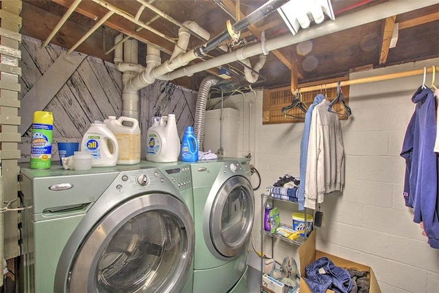 laundry area featuring laundry area and washing machine and clothes dryer